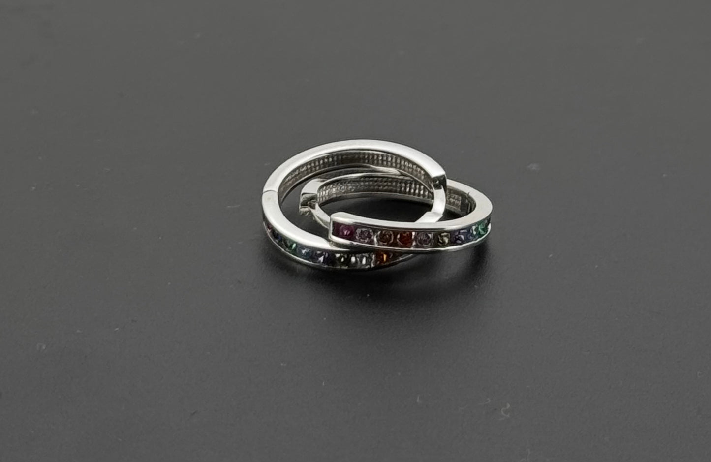 10K Solid Gold Simple Ladies Hoops E716
