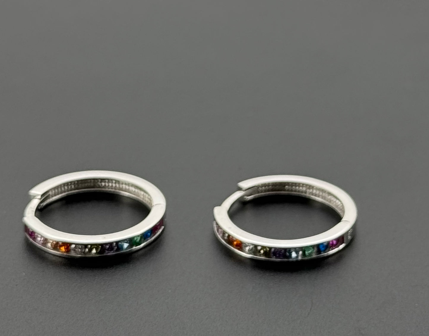 10K Solid Gold Simple Ladies Hoops E739