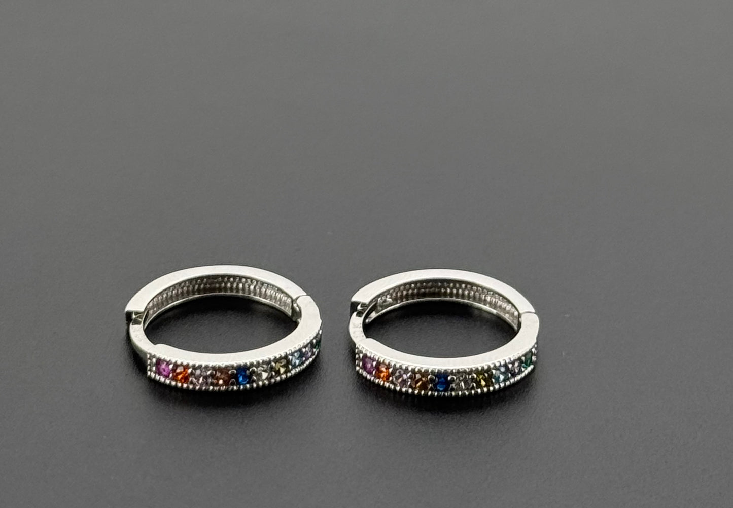 10K Solid Gold Simple Ladies Hoops E742