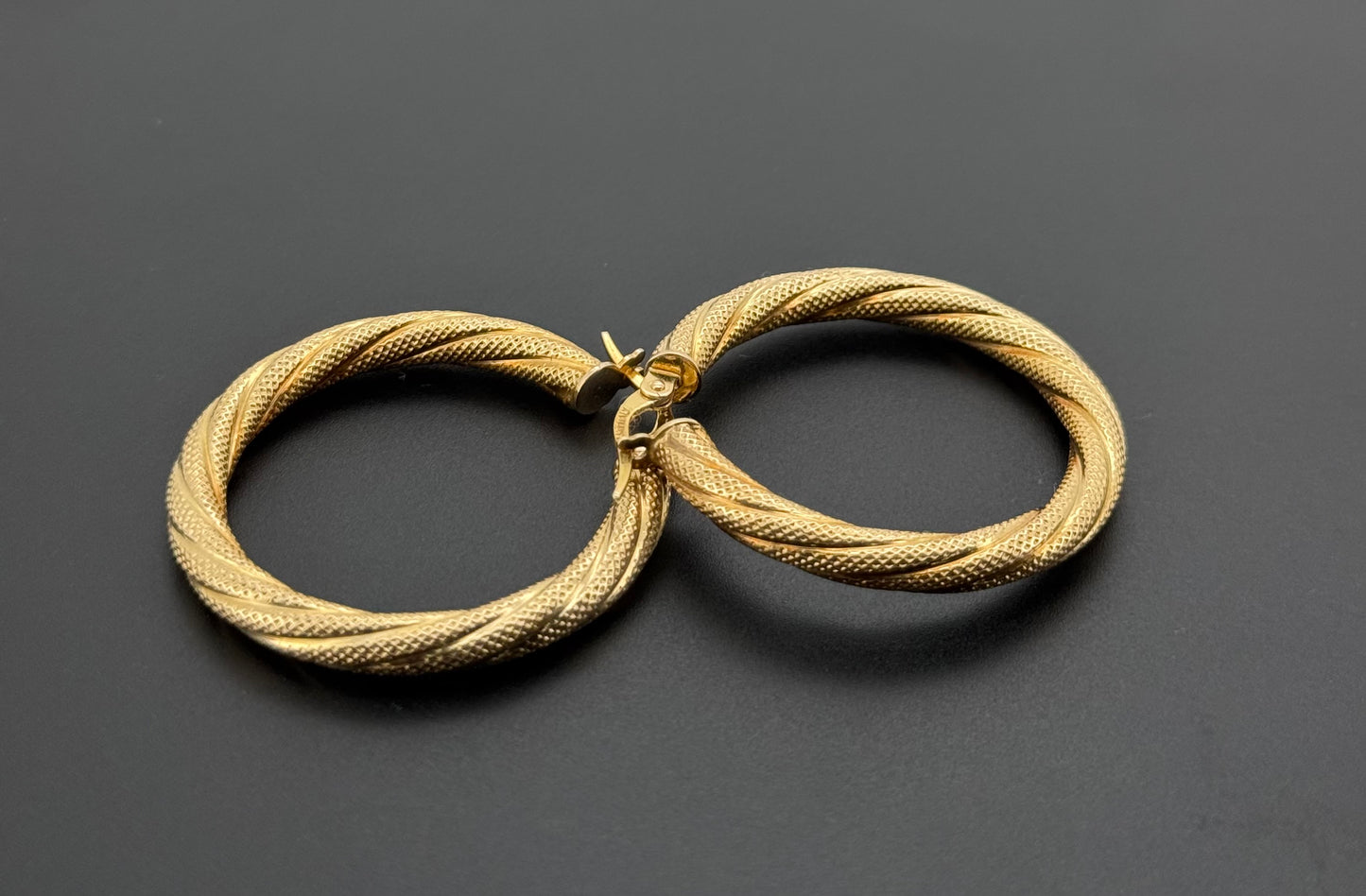 14K Solid Gold Simple Ladies Hoops E752