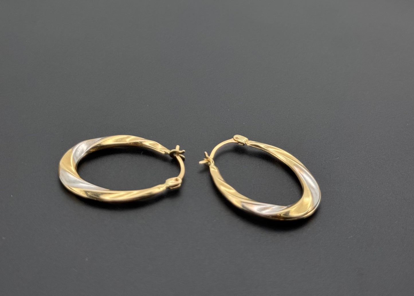 14K Solid Gold Simple Ladies Hoops E753