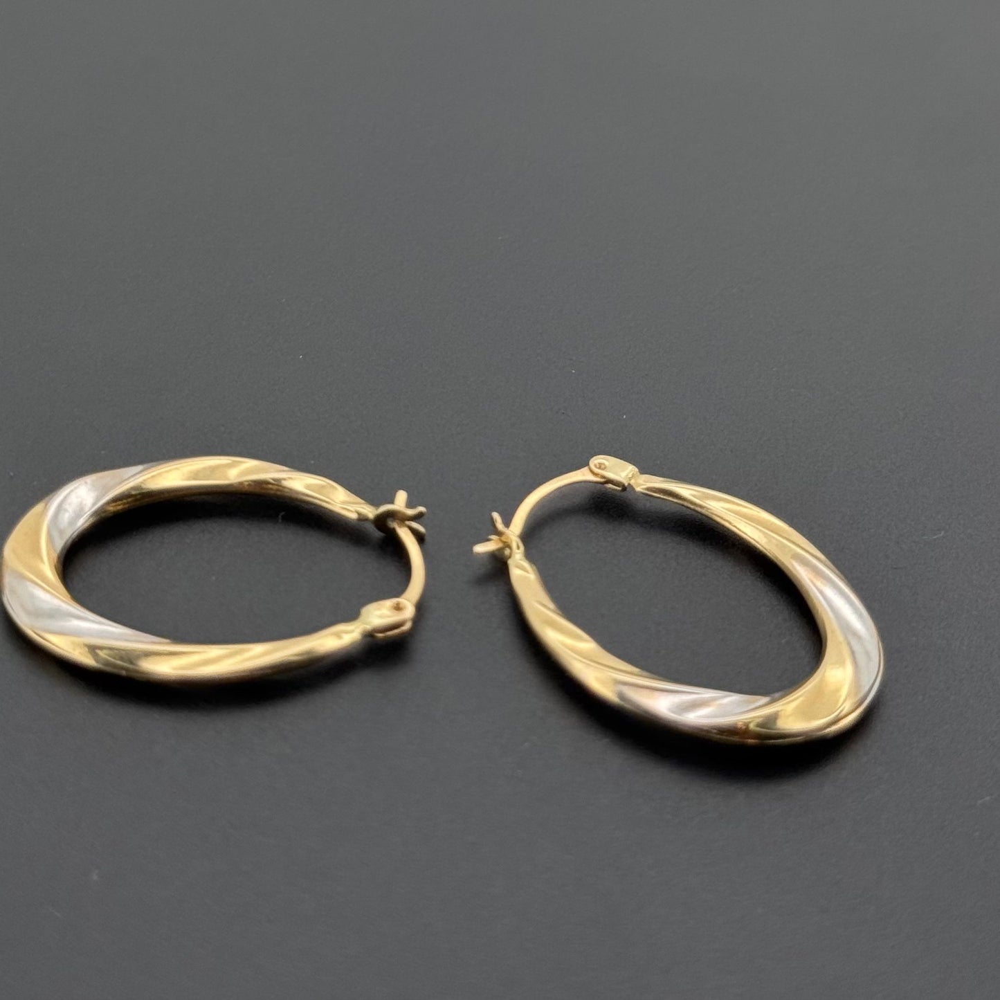 14K Solid Gold Simple Ladies Hoops E753