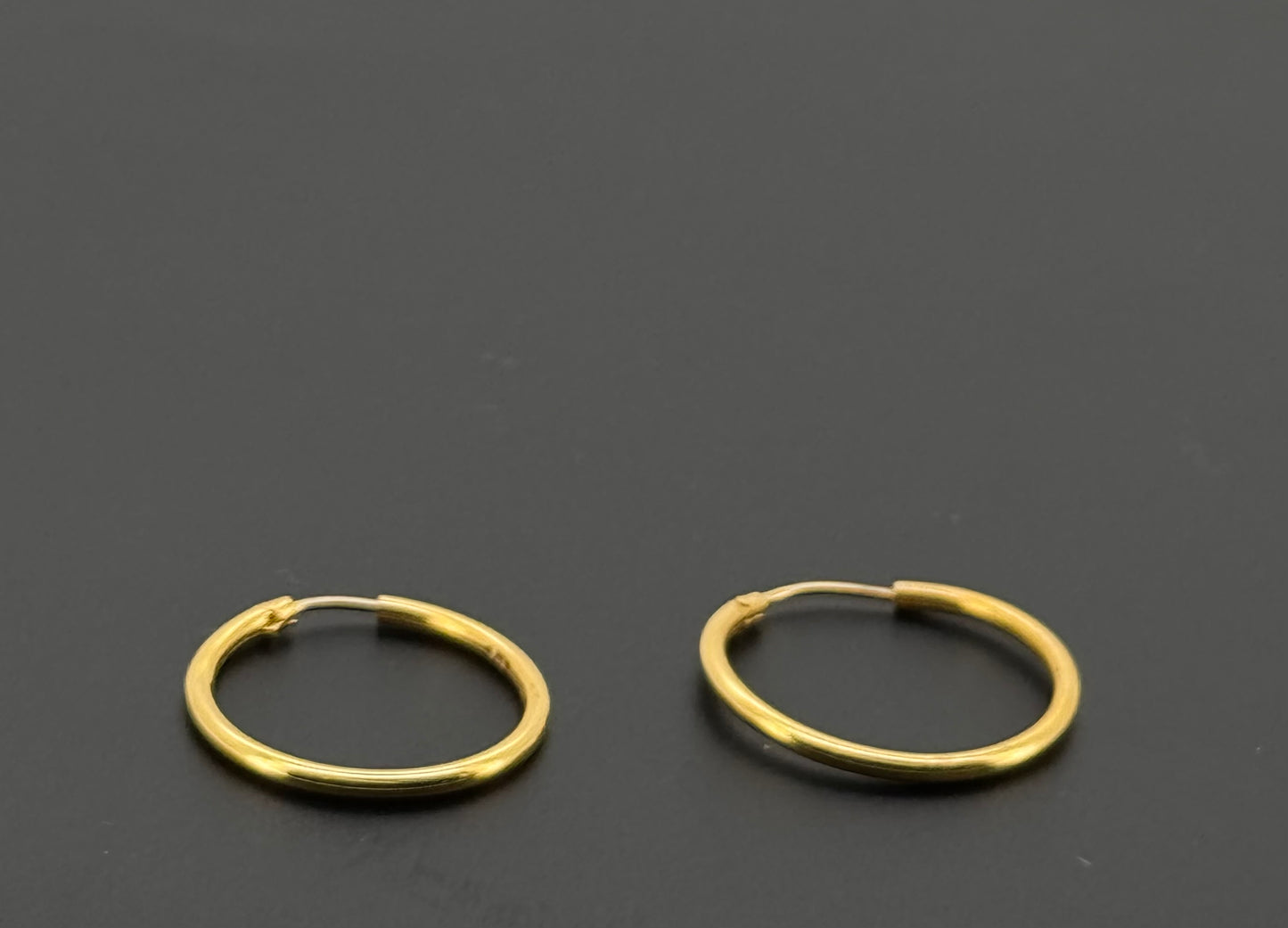 22K Solid Gold Simple Ladies Hoops E810