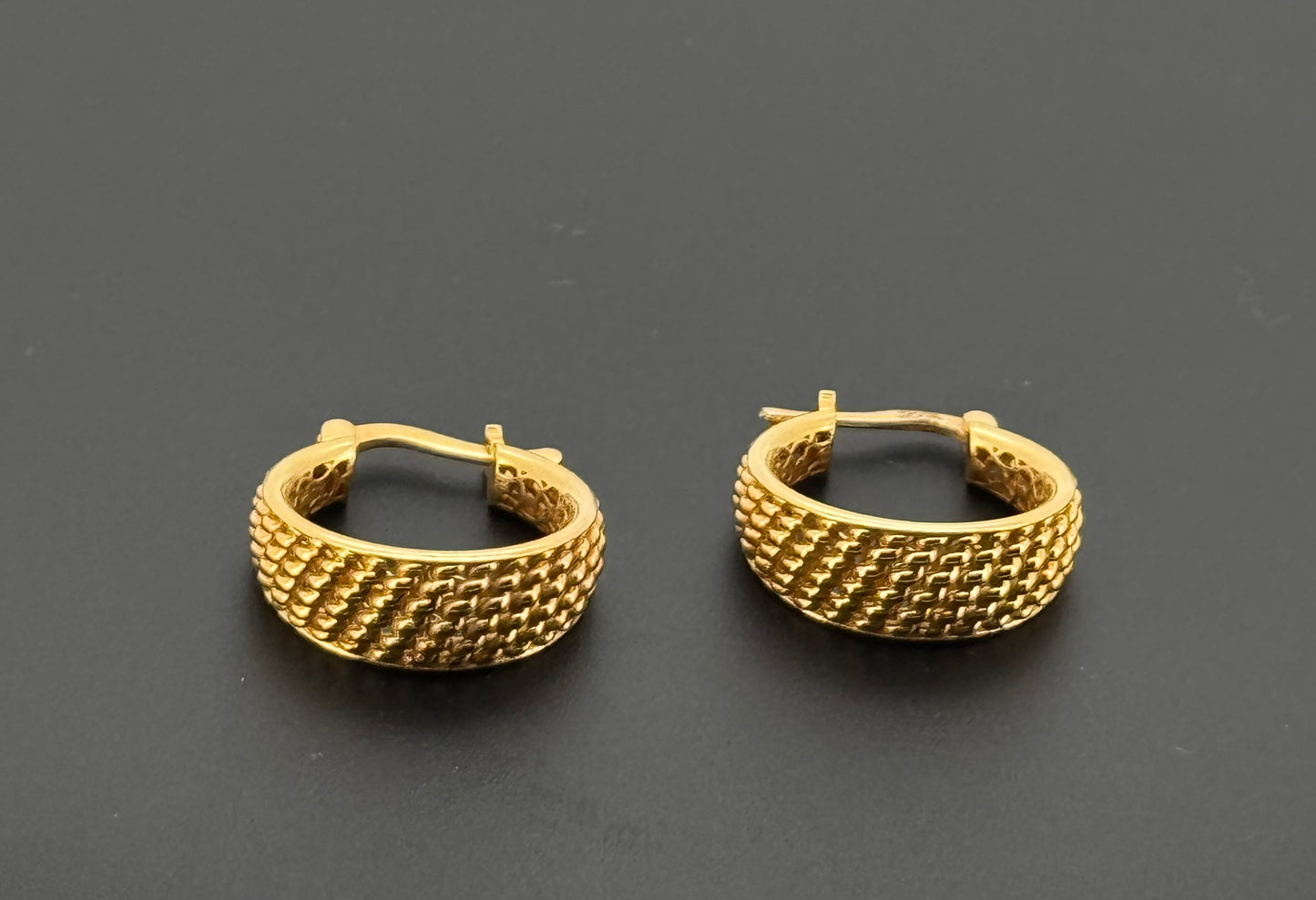 22K Solid Gold Simple Ladies Hoops E811