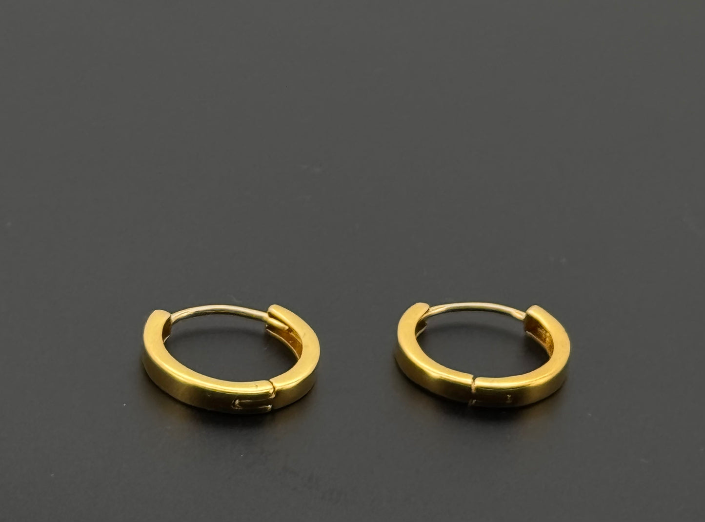 22K Solid Gold Simple Ladies Hoops E812