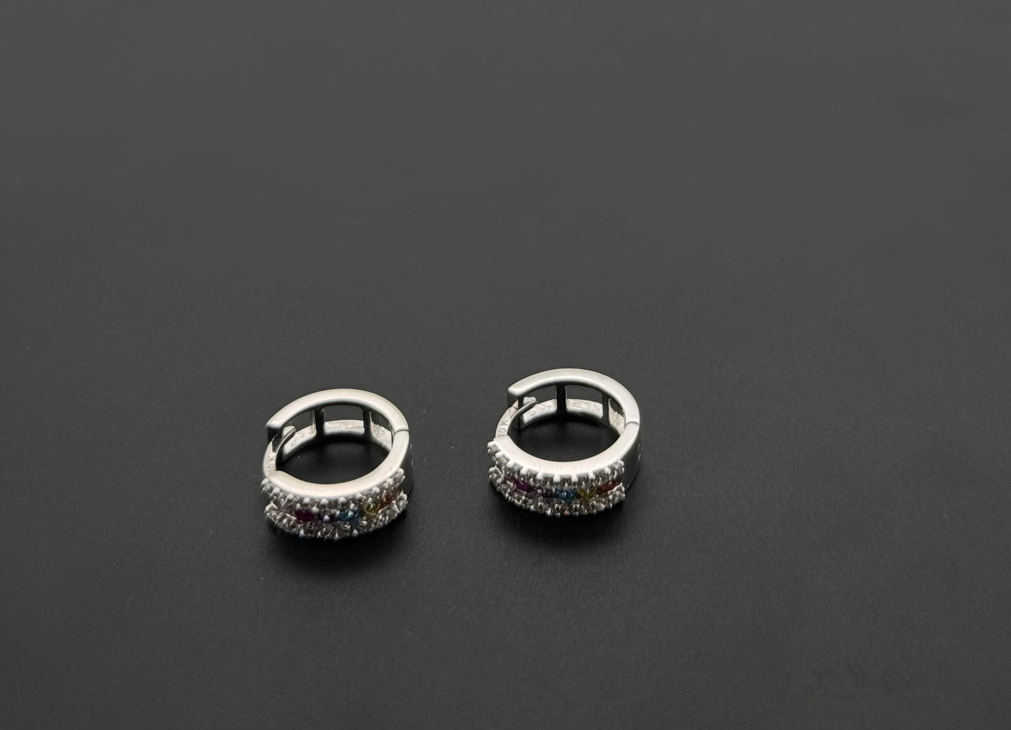 10K Solid Gold Simple Ladies Hoops E848