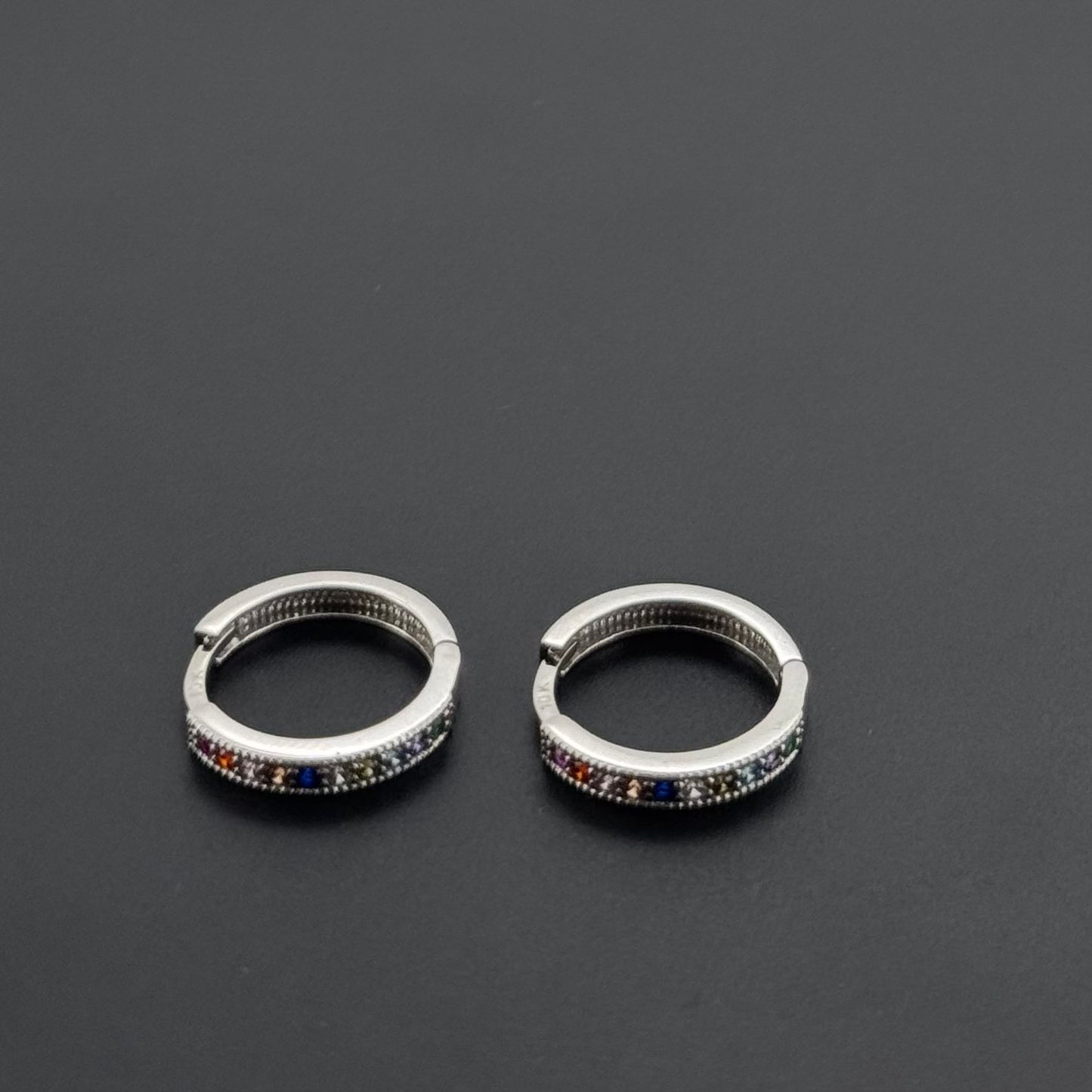 10K Solid Gold Simple Ladies Hoops E849