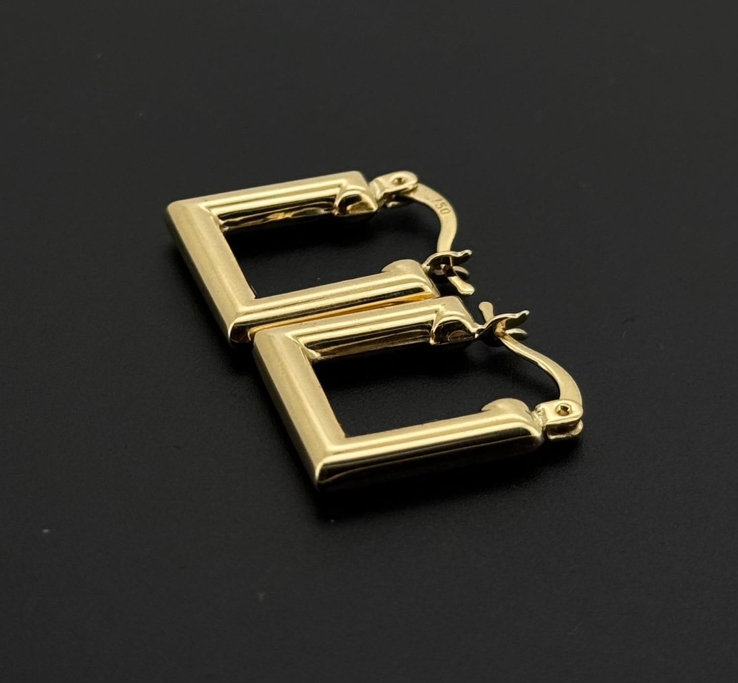 18K Solid Gold Simple Ladies Hoops E877