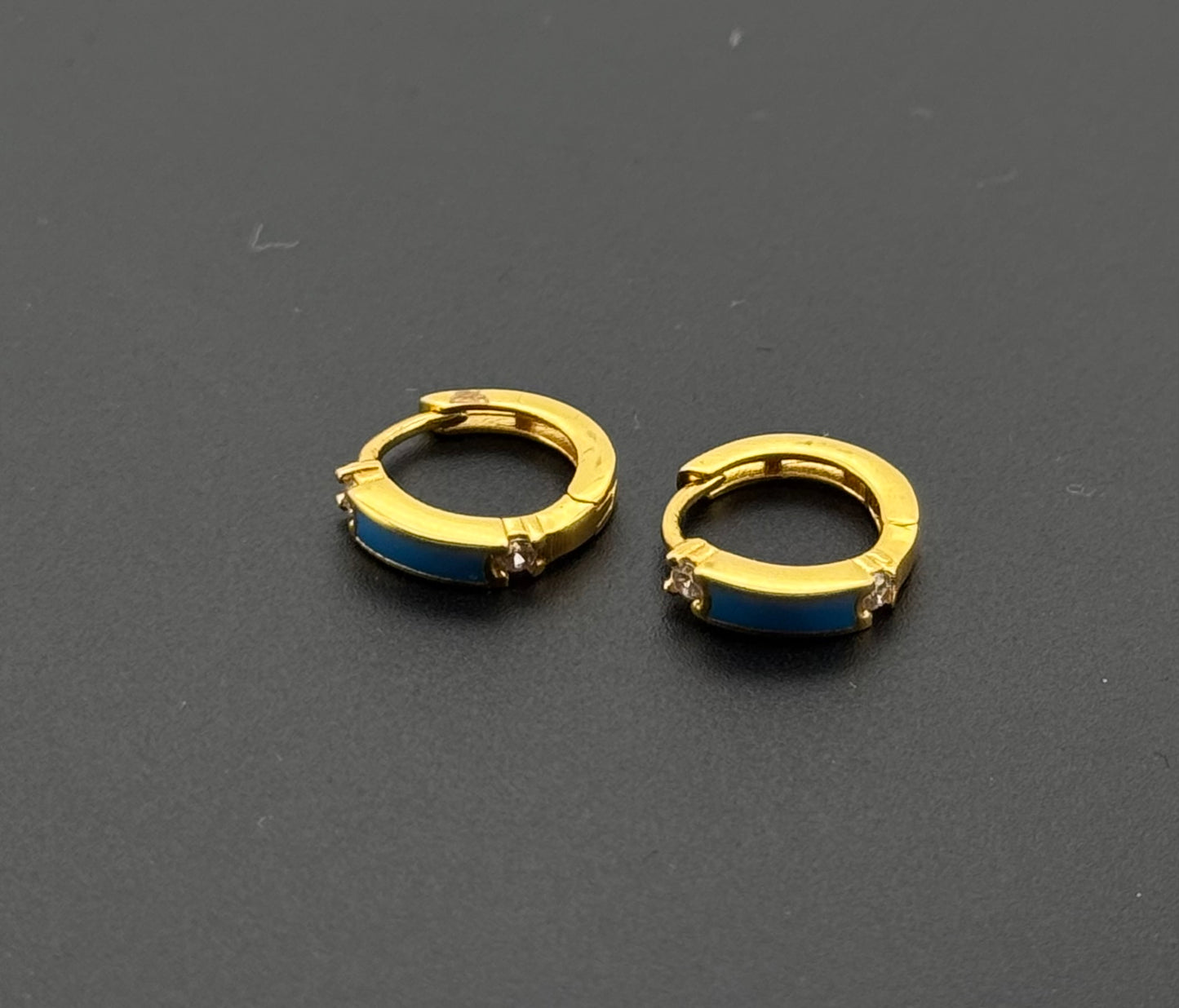 21k Solid Gold Simple Ladies Hoops E953