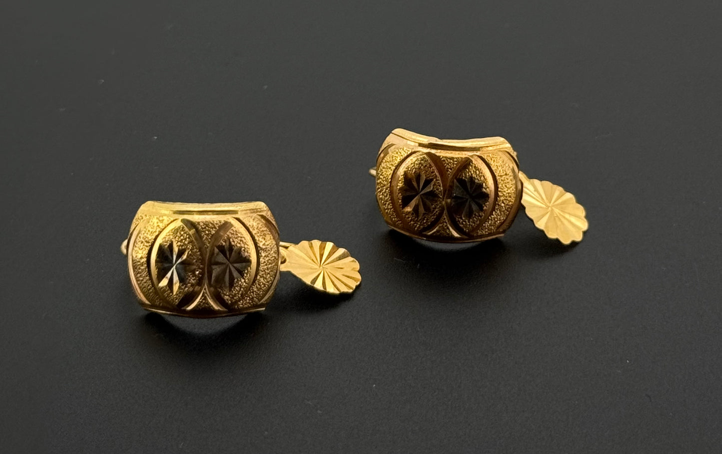 18k Solid Gold Simple Ladies Hoops E955