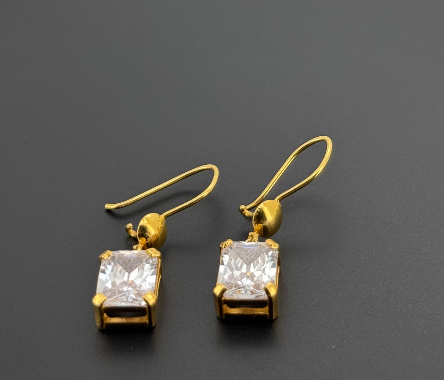 21k Solid Gold Simple Ladies Hoops E977