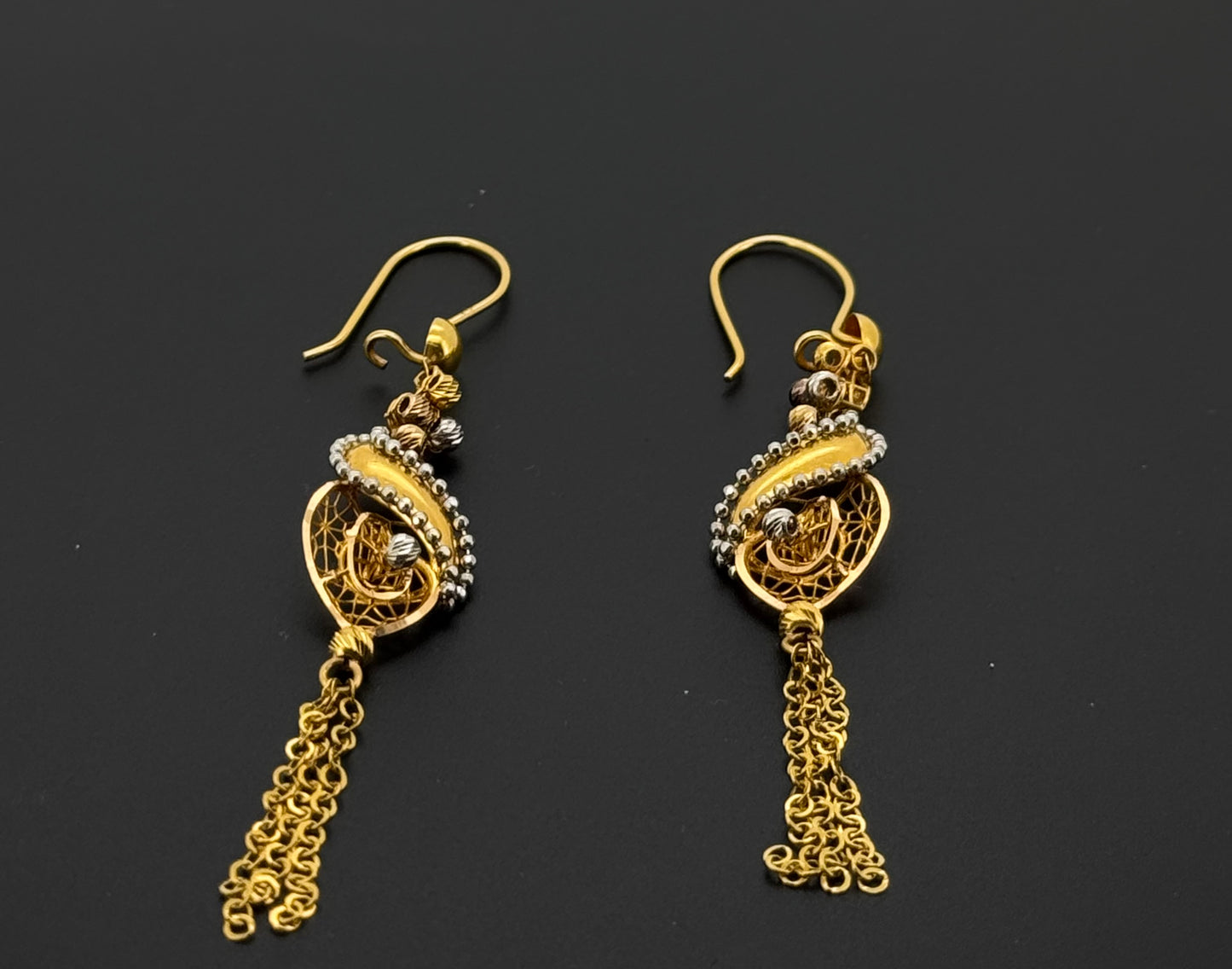 18k Solid Gold Simple Ladies Hoops E984