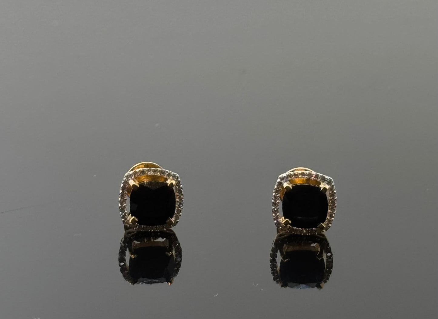 22K Solid Gold Fancy Studs ES106