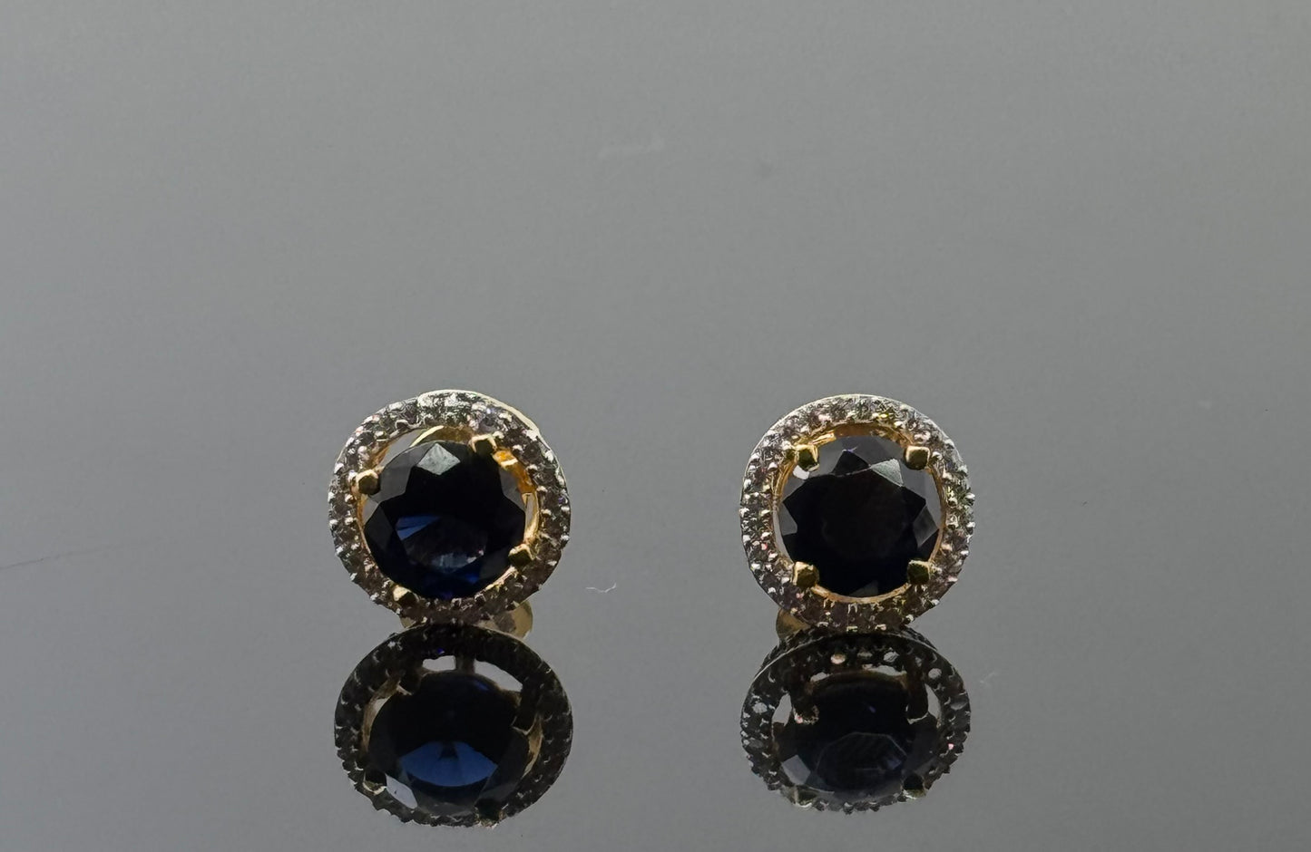 22K Solid Gold Fancy Studs ES115