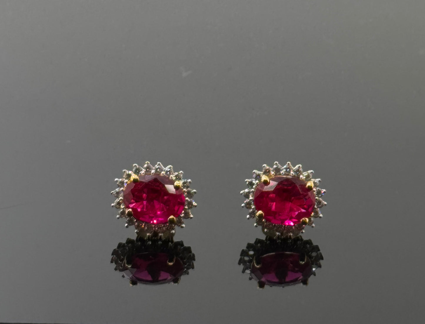 22K Solid Gold Fancy Studs ES116
