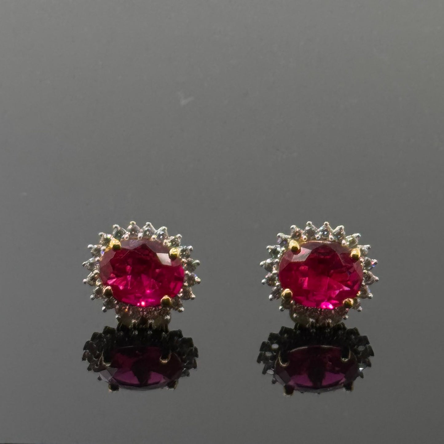 22K Solid Gold Fancy Studs ES116
