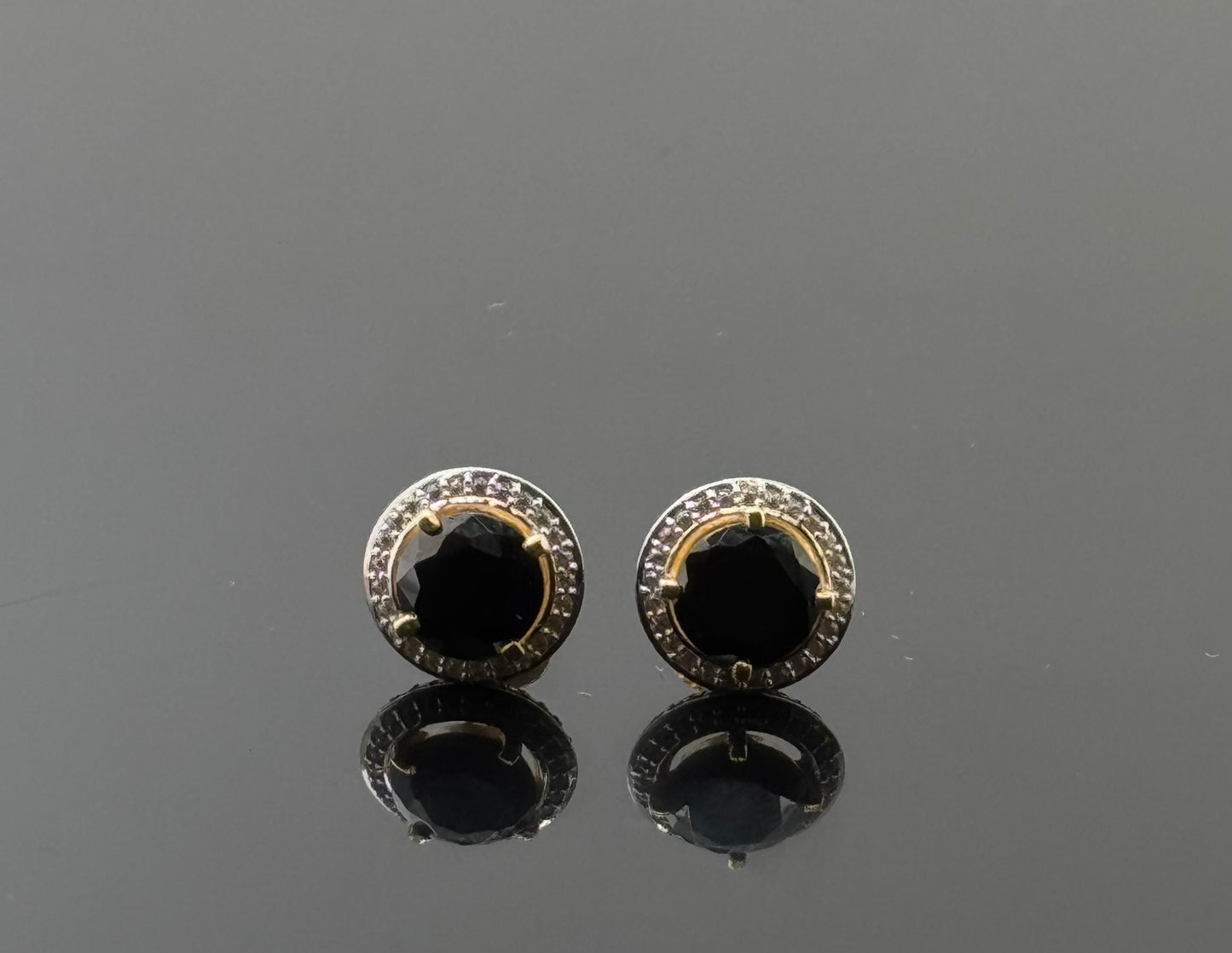 22K Solid Gold Fancy Studs ES126