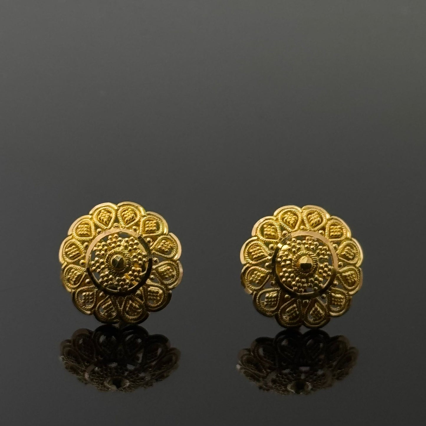 22K Solid Gold Fancy Studs ES151