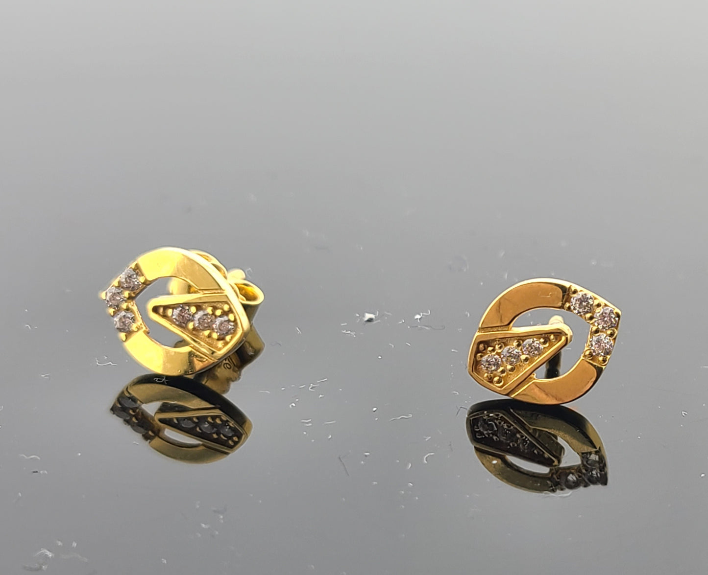 22K Solid Gold Children Studs ES1574