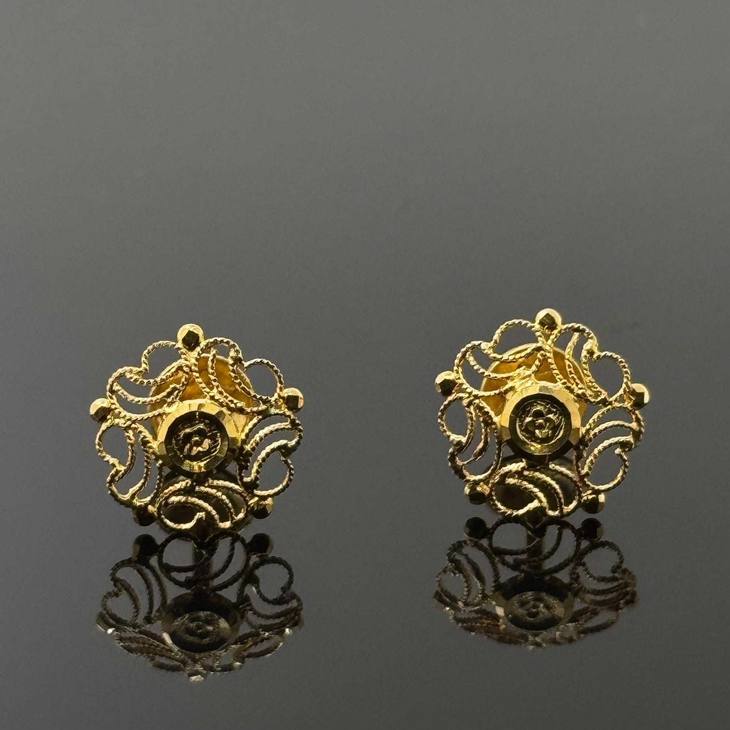 22K Solid Gold Fancy Studs ES158