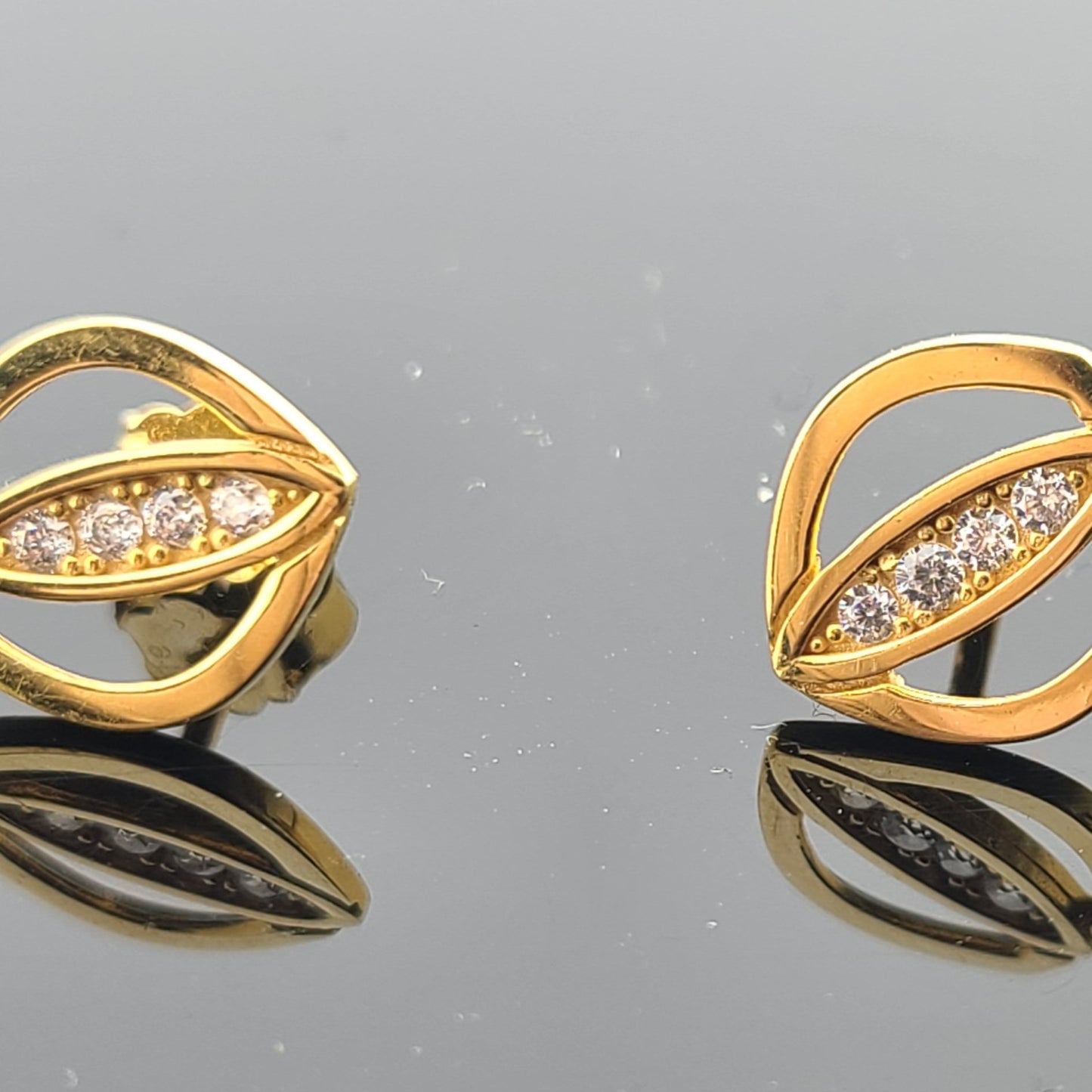22K Solid Gold Children Studs ES1616