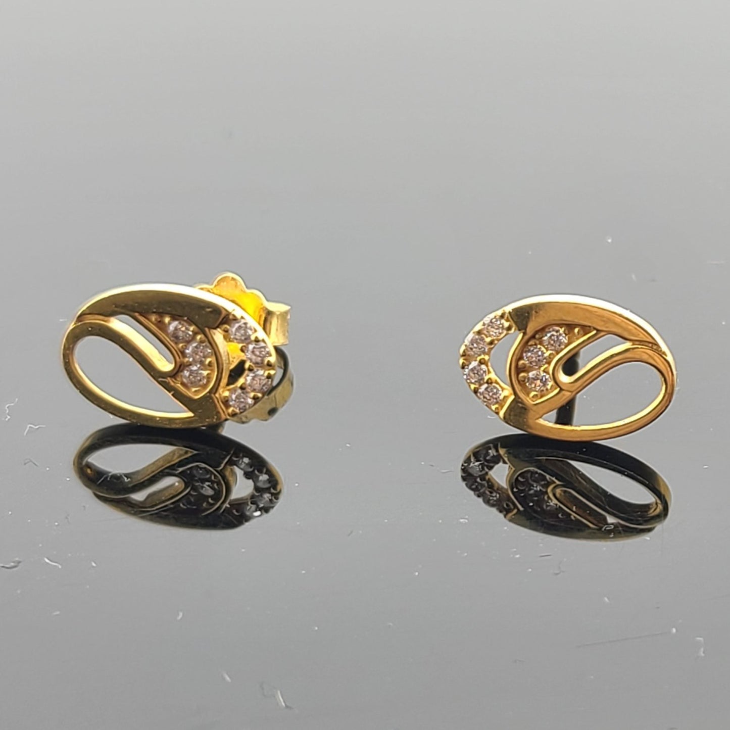 22K Solid Gold Children Studs ES1666