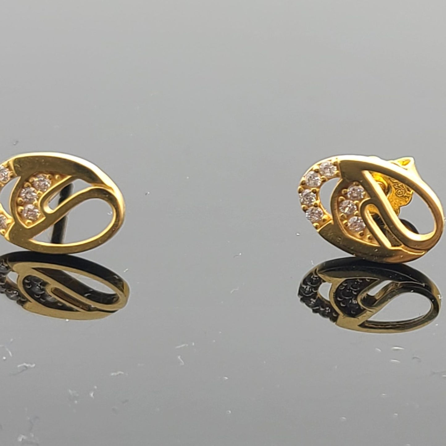 22K Solid Gold Children Studs ES1674
