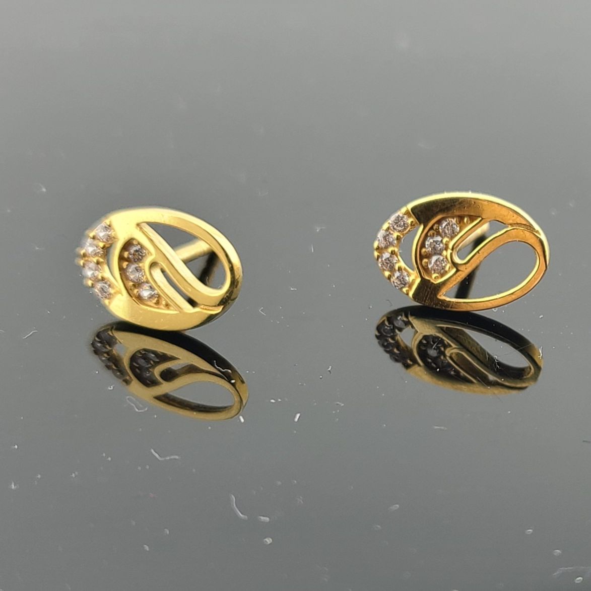 22K Solid Gold Children Studs ES1684