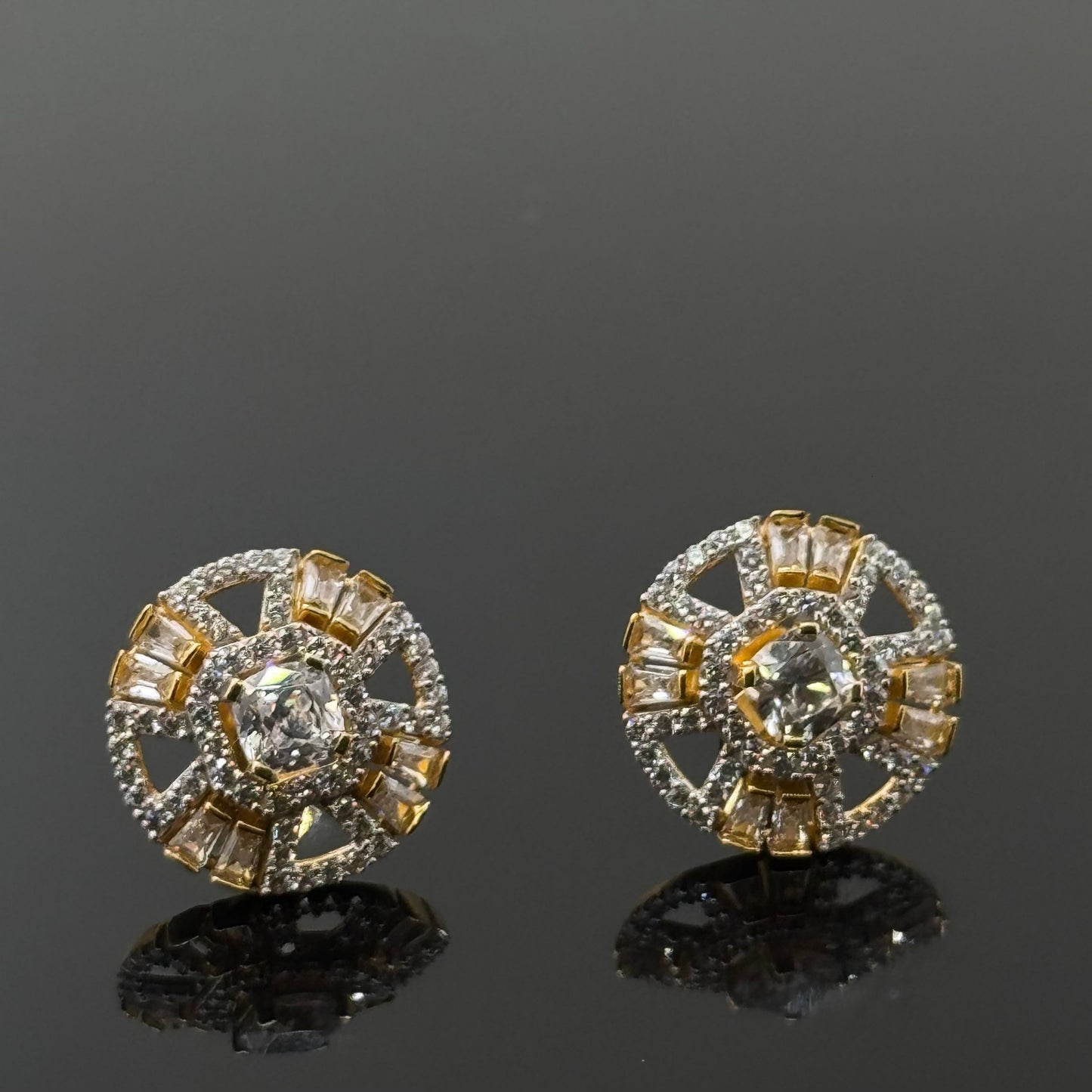 22K Solid Gold Fancy Studs ES181
