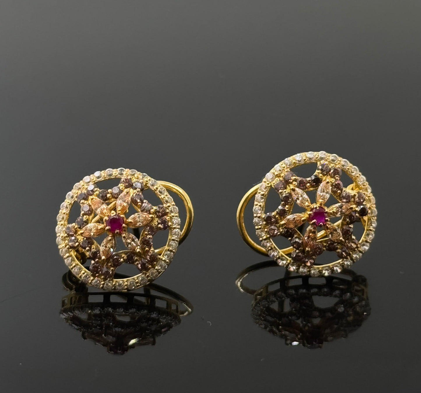 22K Solid Gold Fancy Studs ES199