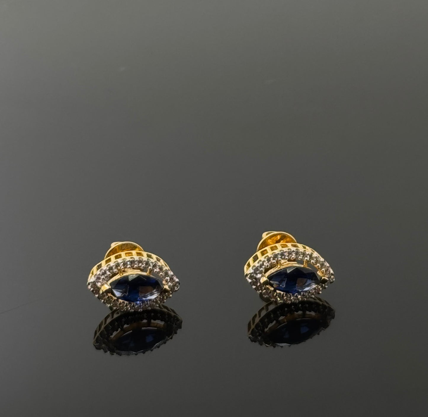 22K Solid Gold Fancy Studs ES201
