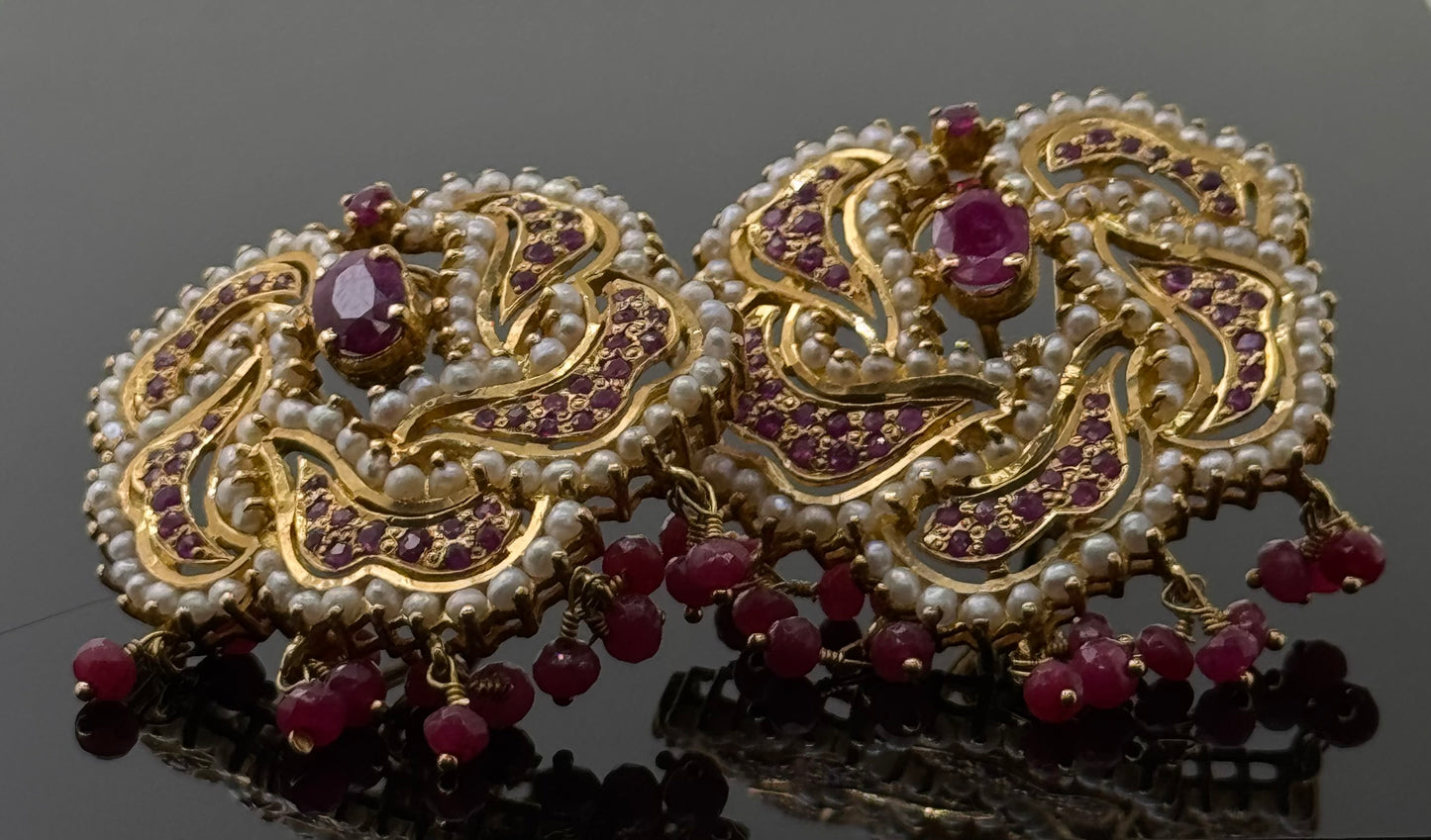 22K Solid Gold Fancy Studs ES223