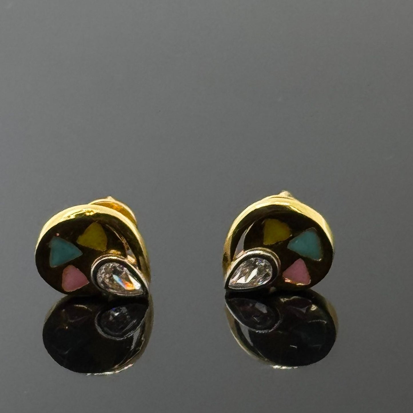 22K Solid Gold Fancy Studs ES240