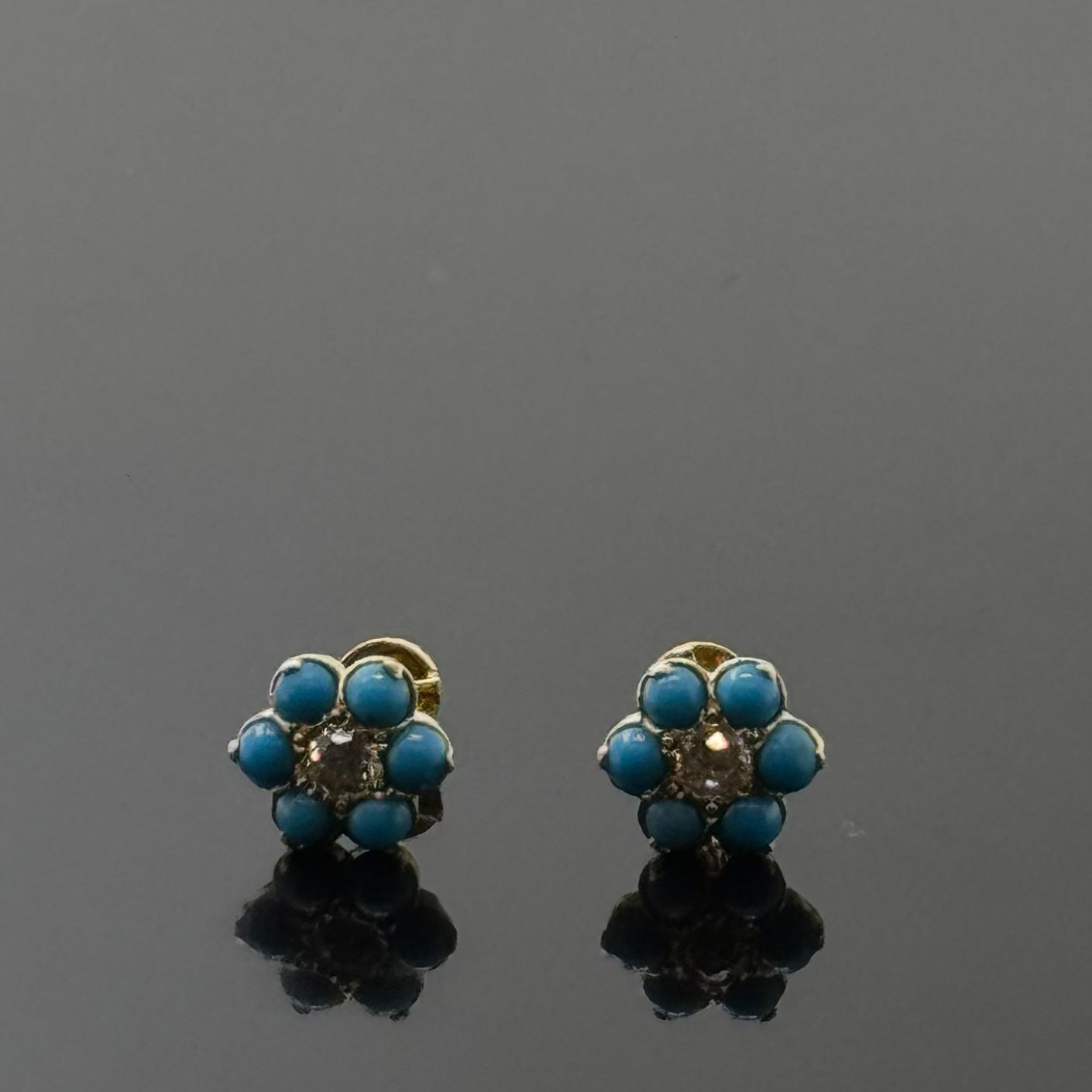 18K Solid Gold Fancy Studs ES255