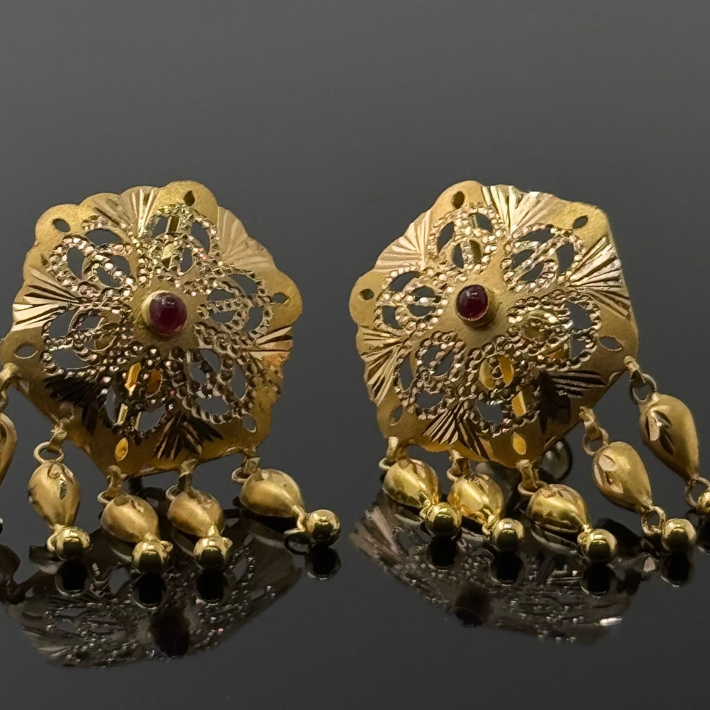 22K Solid Gold Fancy Studs ES286
