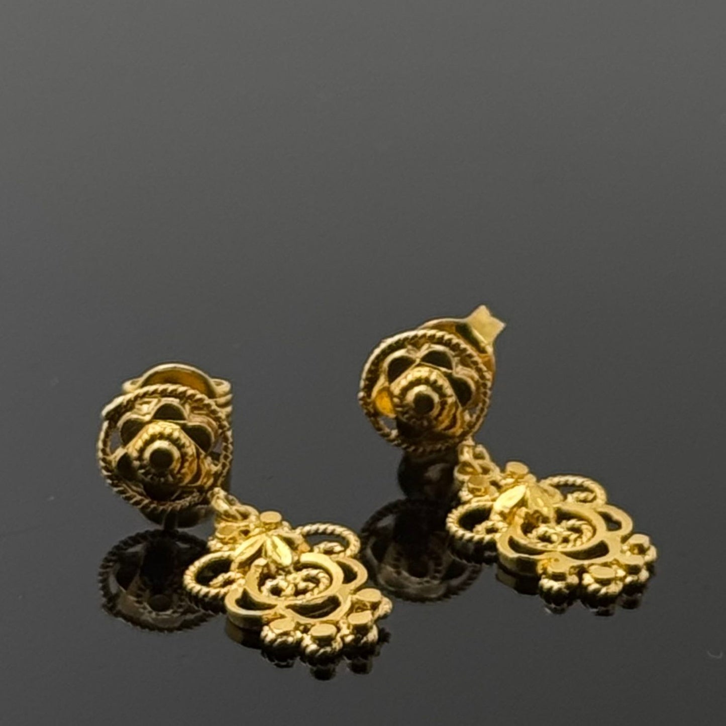 22K Solid Gold Fancy Studs ES296
