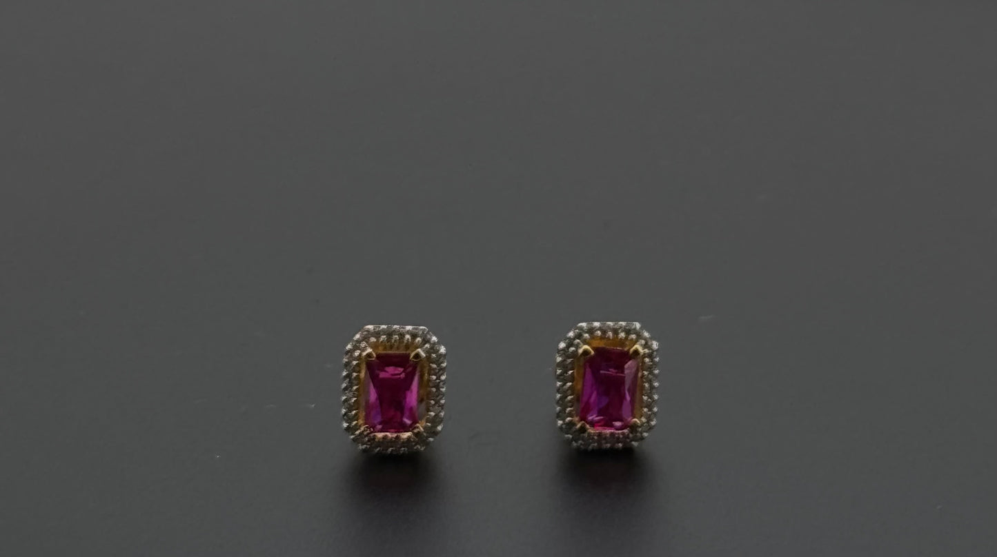 22K Solid Gold Fancy Studs ES334