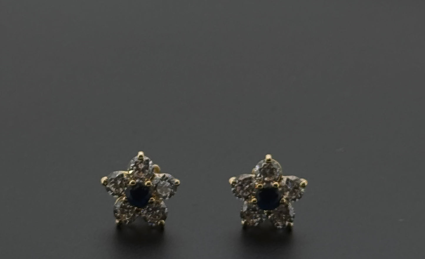 22K Solid Gold Fancy Studs ES339