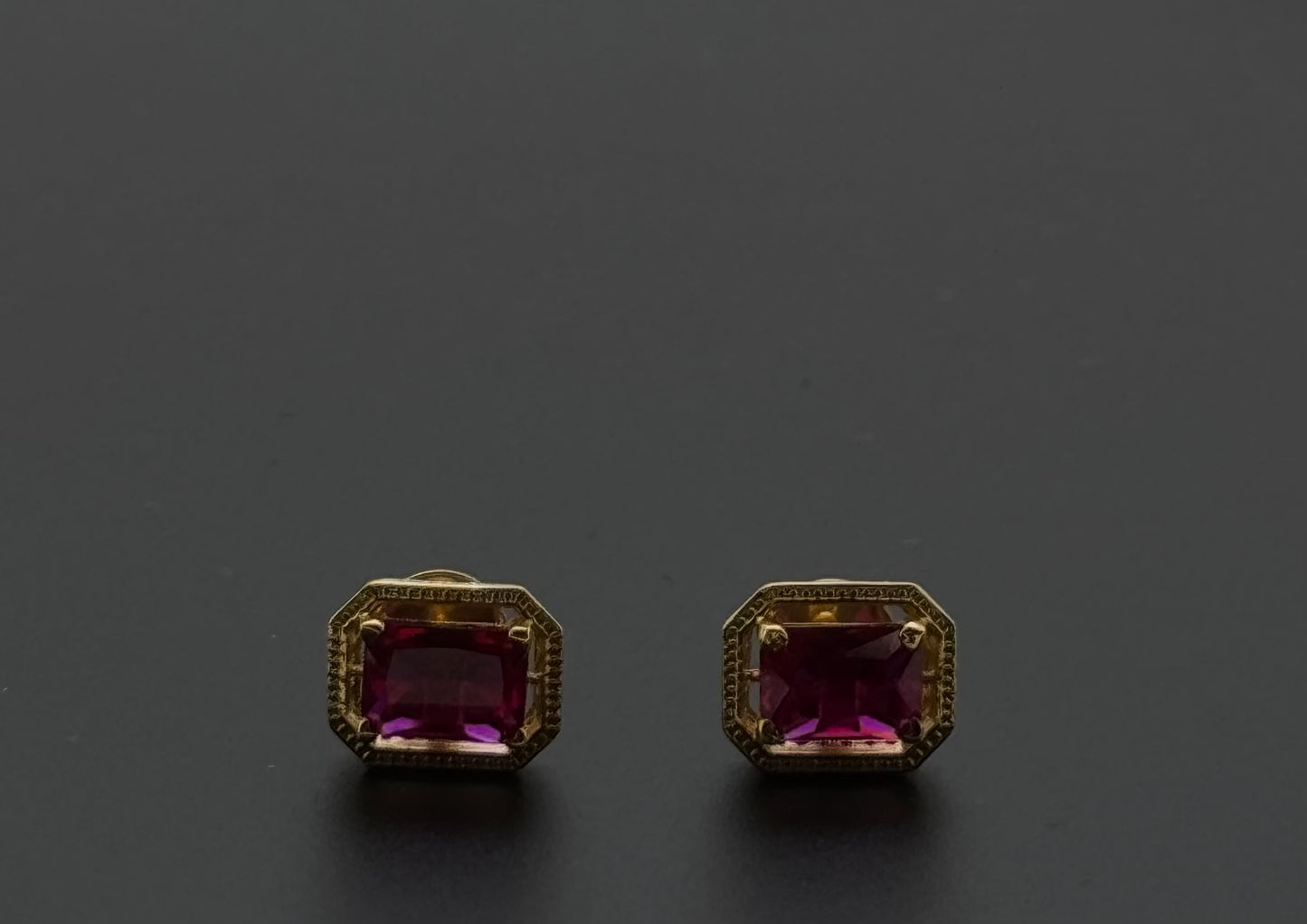 22K Solid Gold Fancy Studs ES344