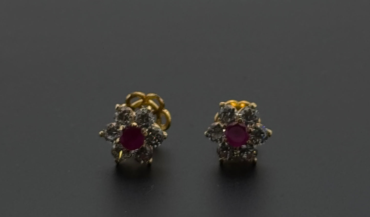 22K Solid Gold Fancy Studs ES345