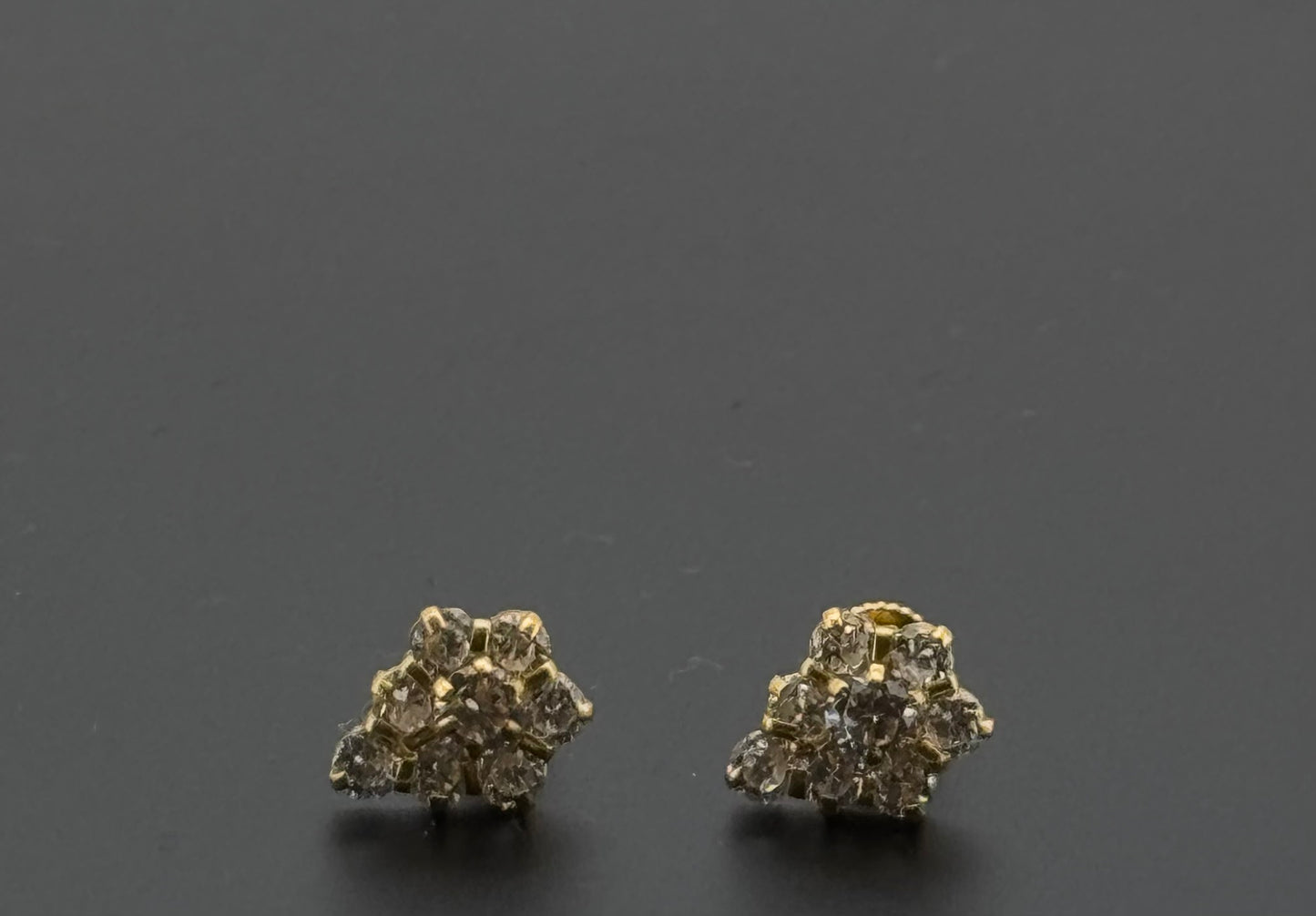 22K Solid Gold Fancy Studs ES349