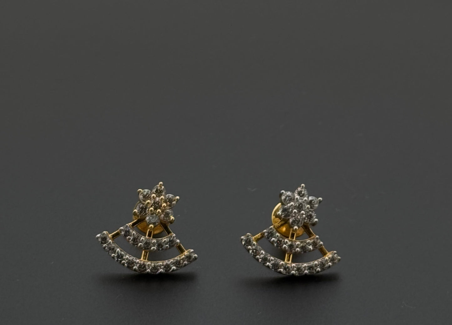 22K Solid Gold Fancy Studs ES369