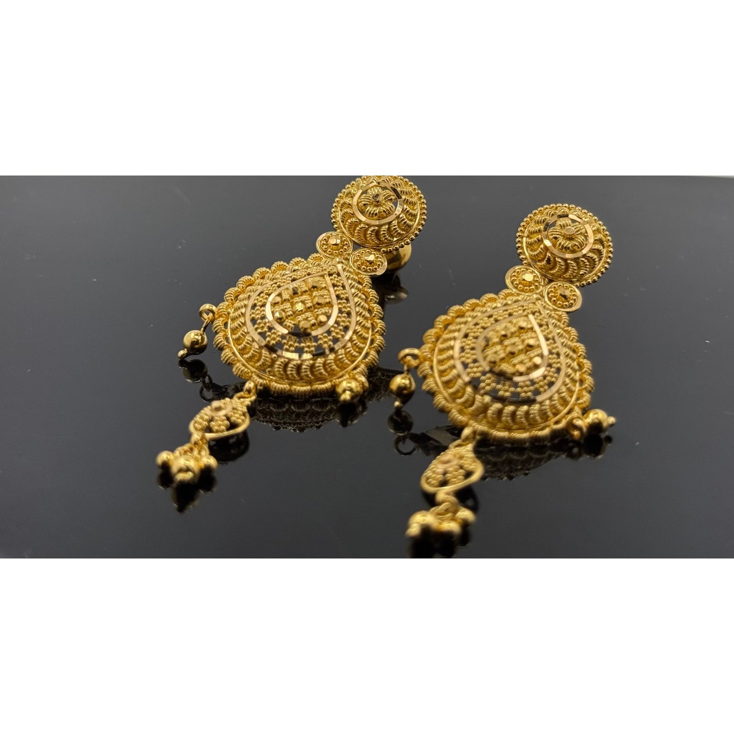 22K Solid Gold Fancy Studs ES38