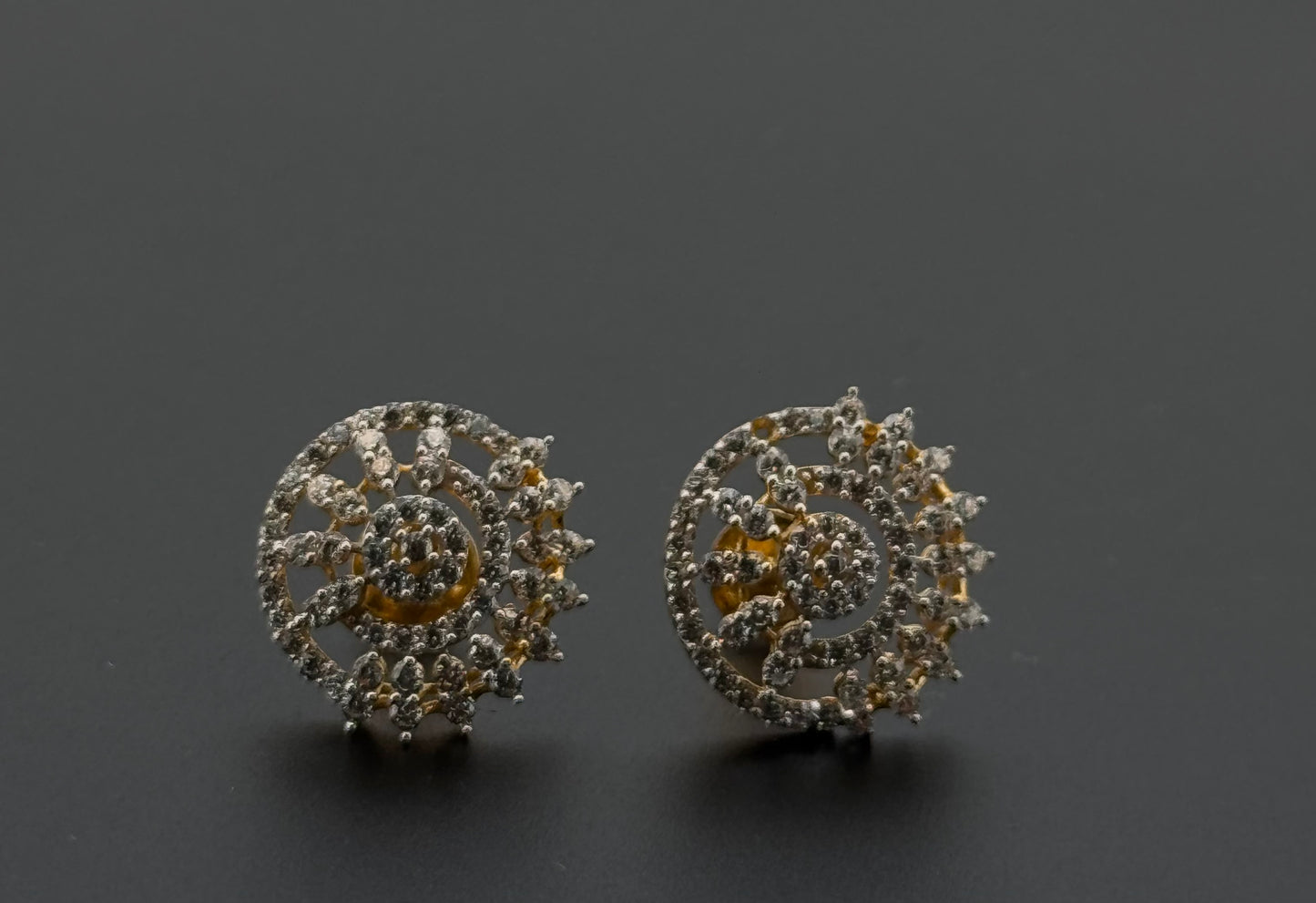 22K Solid Gold Fancy Studs ES393