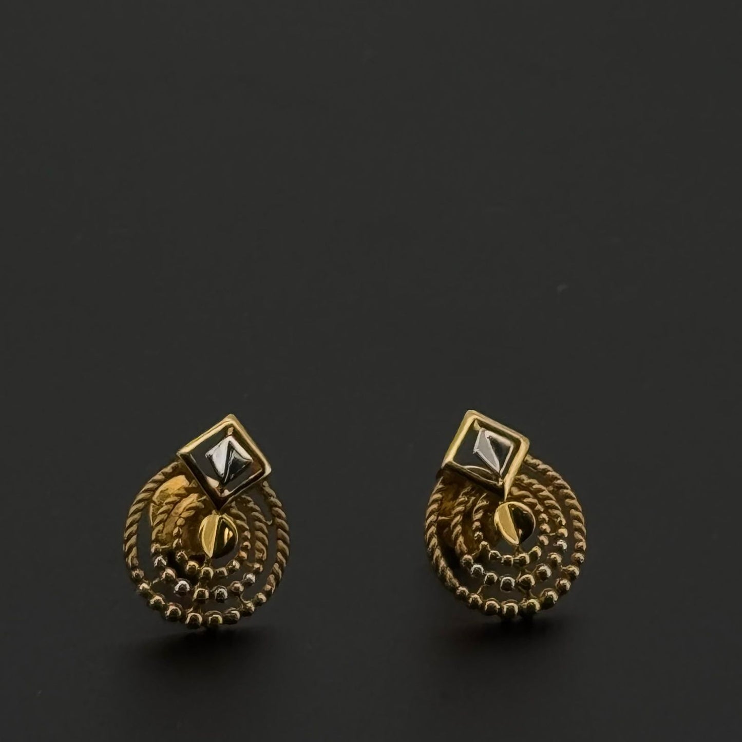 22K Solid Gold Fancy Studs ES416