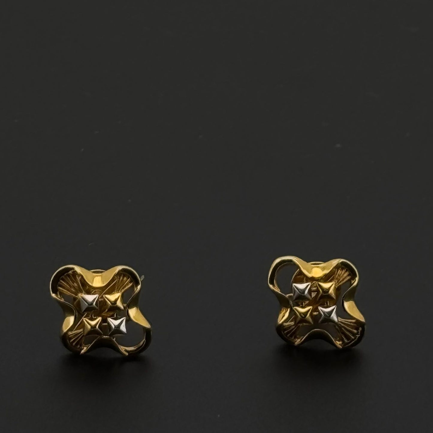 22K Solid Gold Fancy Studs ES458