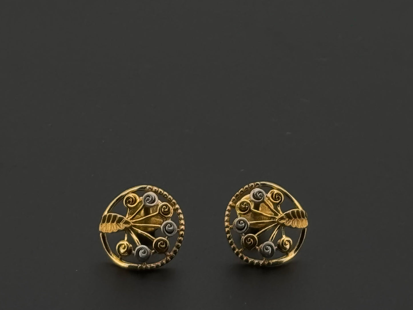 22K Solid Gold Fancy Studs ES463