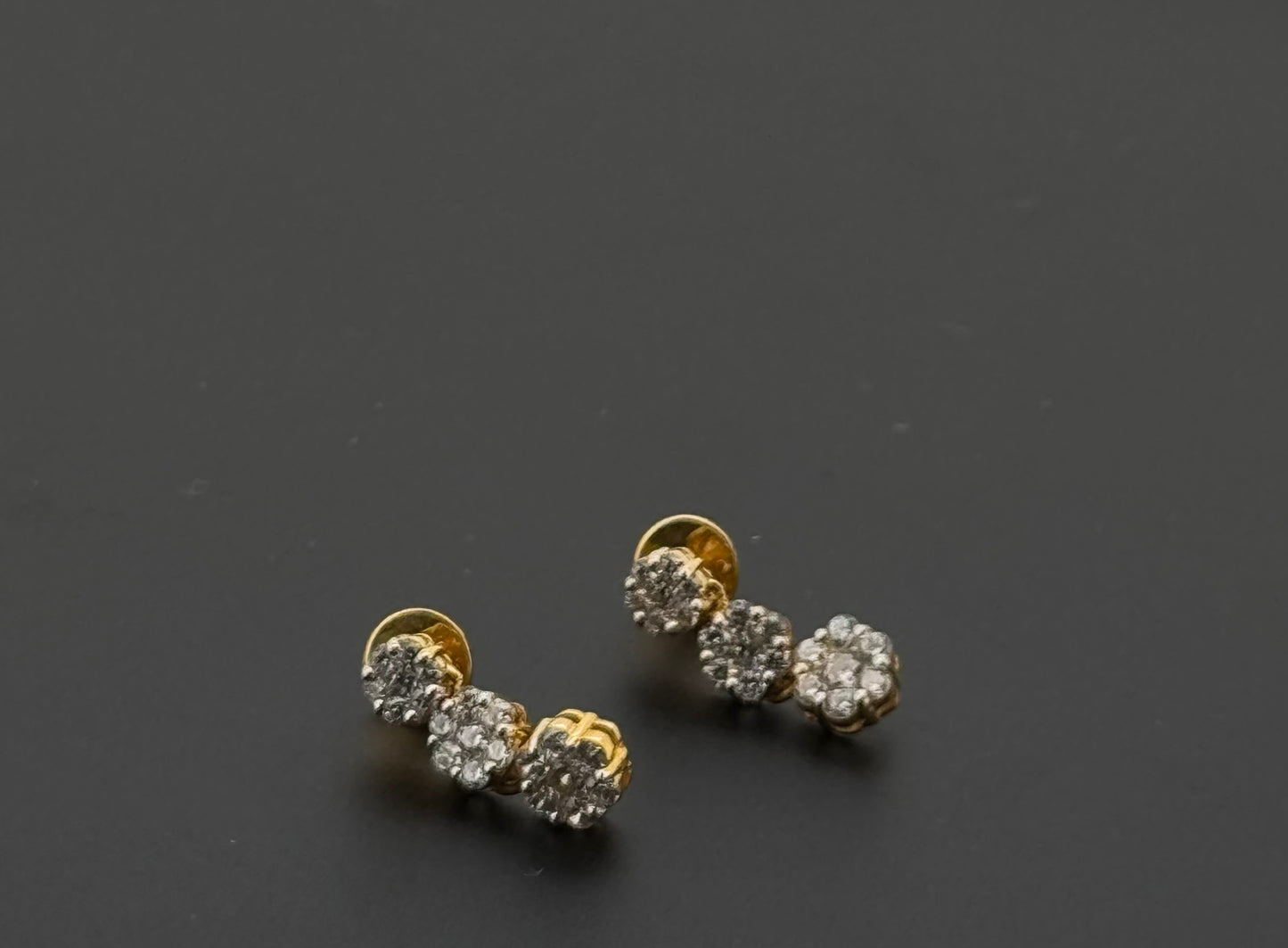 22K Solid Gold Fancy Studs ES465