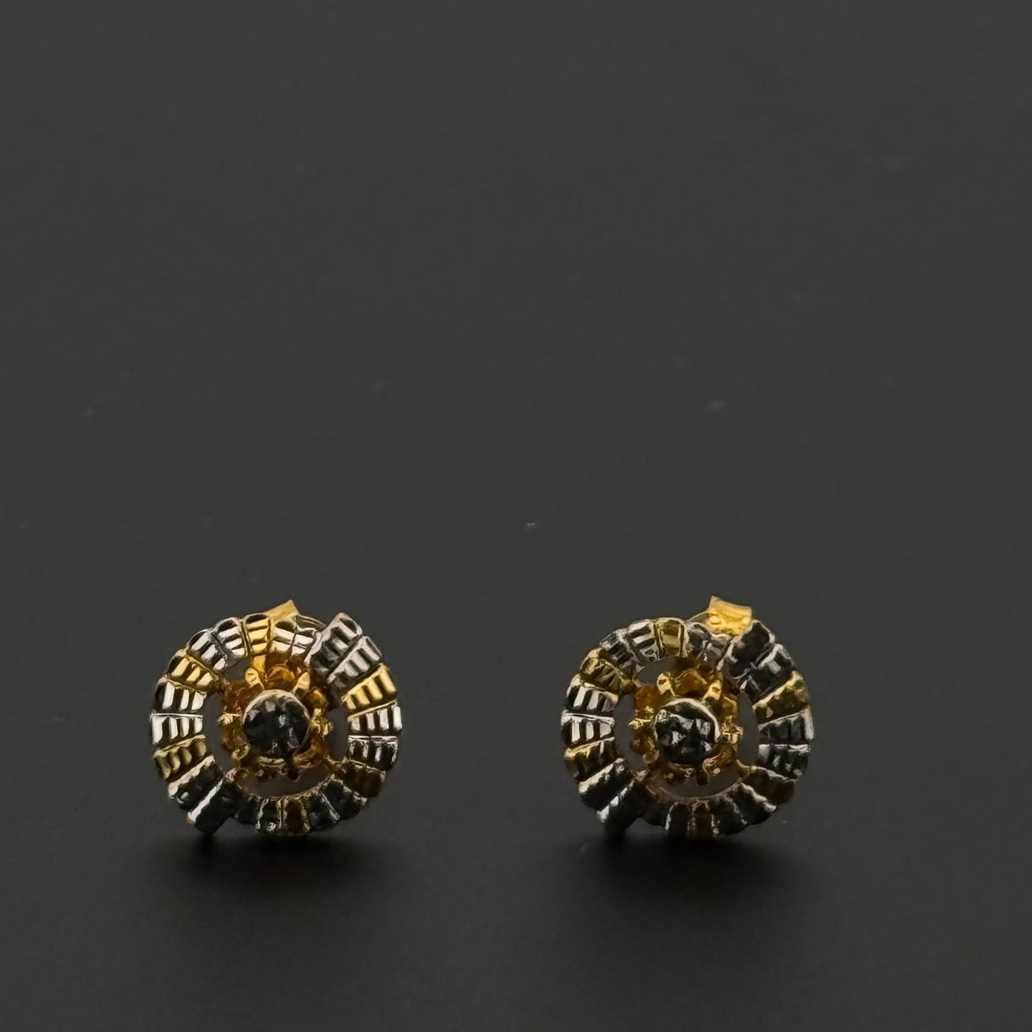22K Solid Gold Fancy Studs ES474