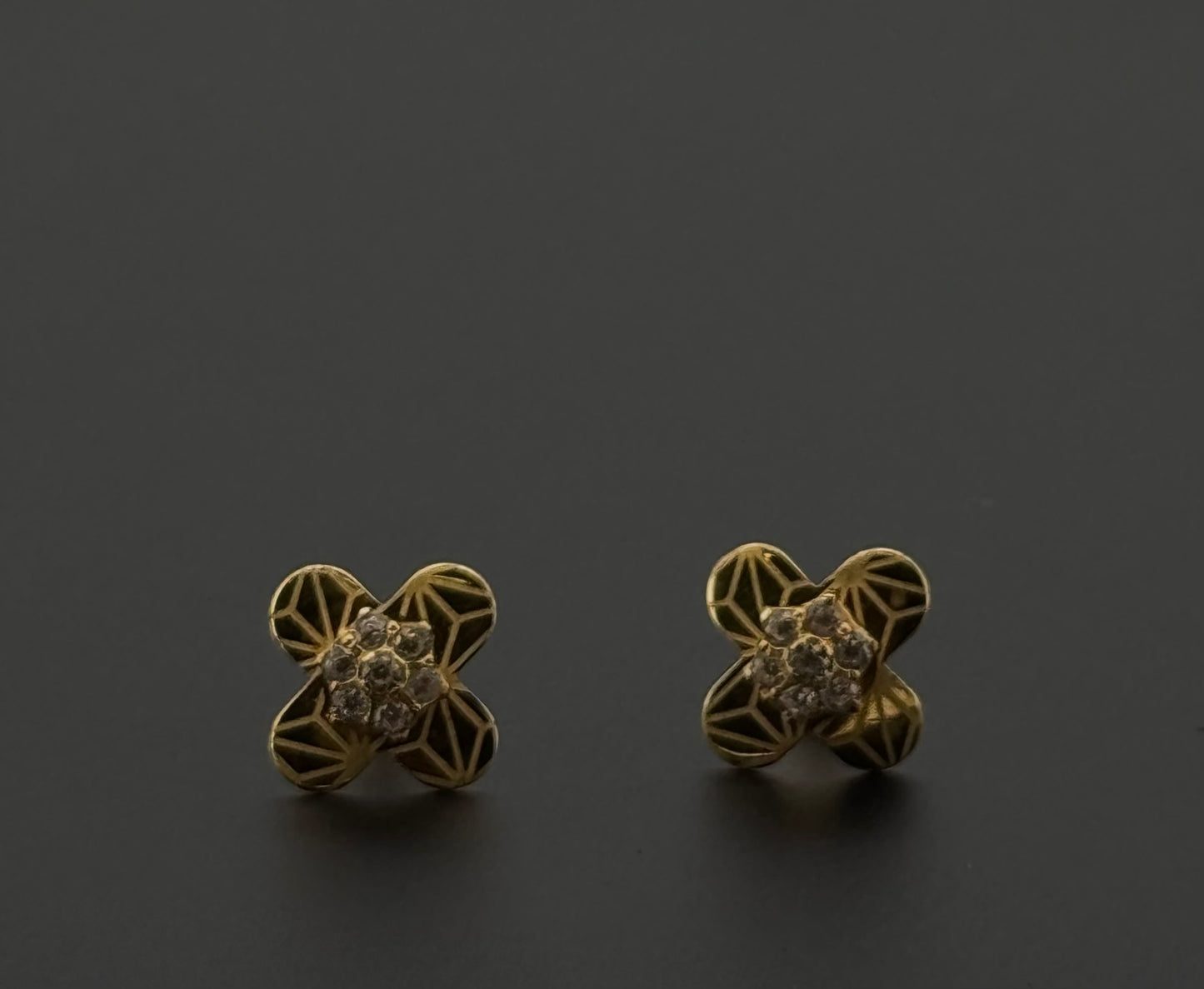 18K Solid Gold Fancy Studs ES485